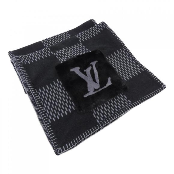 LOUIS VUITTON Accessories - Louis Vuitton scarf